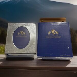 NEW NIB Melannco The Keeper‎ Of Memories Photo Album Thick Silver Metal Cover